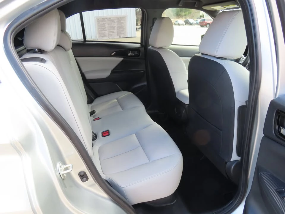 2023 Mitsubishi Eclipse Cross - Image 9 of 20