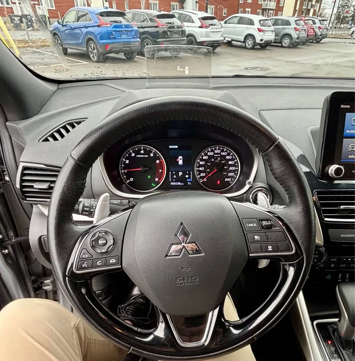 2023 Mitsubishi Eclipse Cross - Image 13 of 15