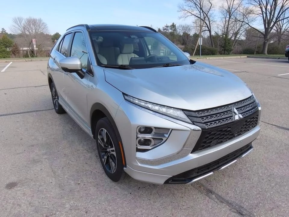 2023 Mitsubishi Eclipse Cross - Image 3 of 20