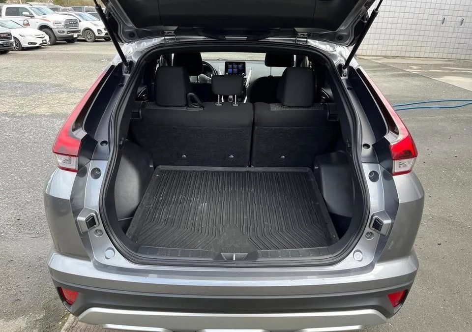 2023 Mitsubishi Eclipse Cross - Image 12 of 20