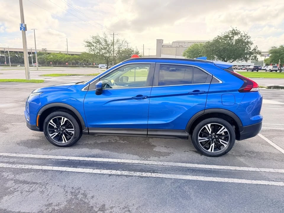 2023 Mitsubishi Eclipse Cross - Image 6 of 10