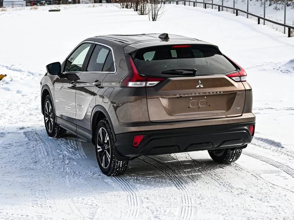 2023 Mitsubishi Eclipse Cross - Image 5 of 13