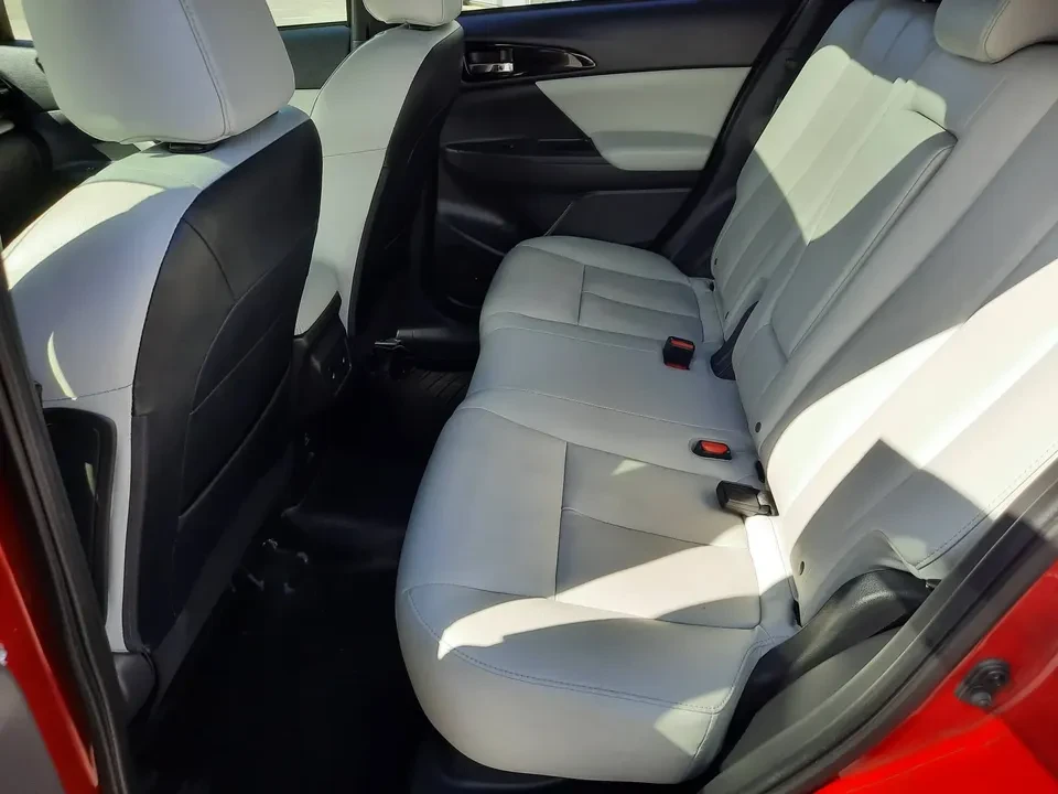 2023 Mitsubishi Eclipse Cross - Image 12 of 19
