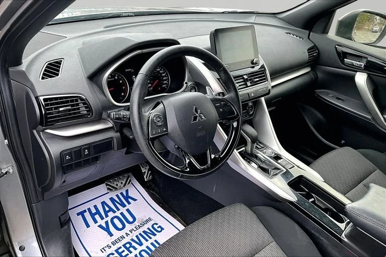 2023 Mitsubishi Eclipse Cross - Image 2 of 16