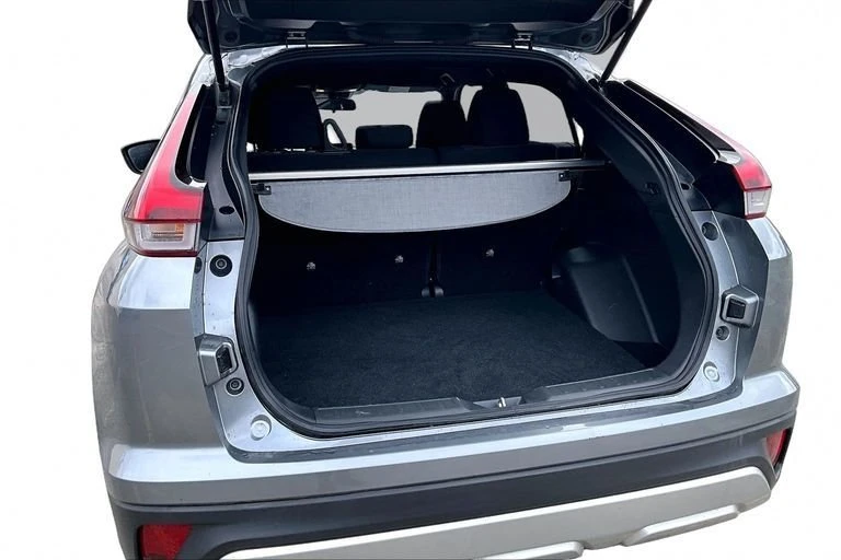 2023 Mitsubishi Eclipse Cross - Image 12 of 16
