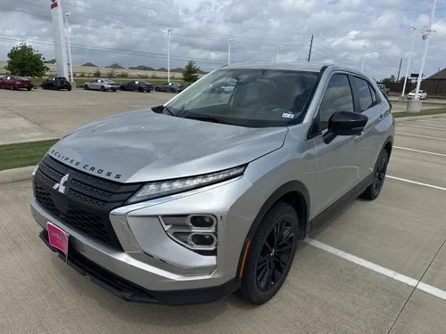 2023 Mitsubishi Eclipse Cross - Image 2 of 11