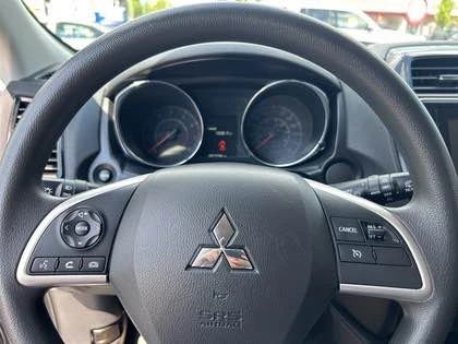 2023 Mitsubishi Eclipse Cross - Image 4 of 10