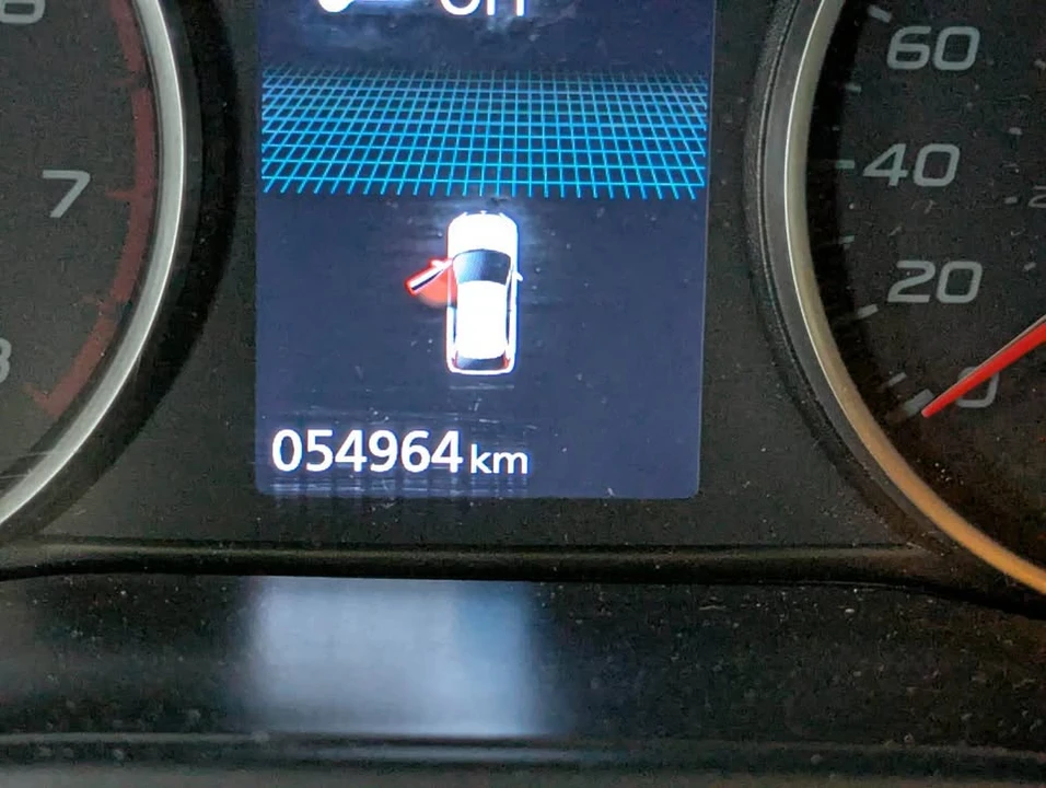 2023 Mitsubishi Eclipse Cross - Image 12 of 20