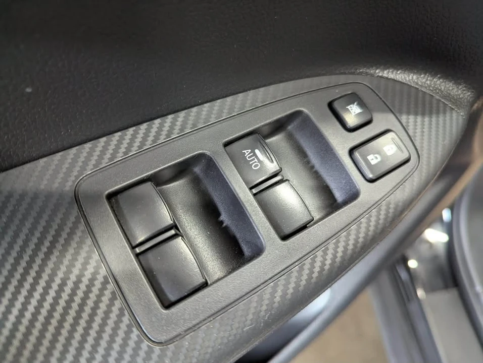 2023 Mitsubishi Eclipse Cross - Image 11 of 20