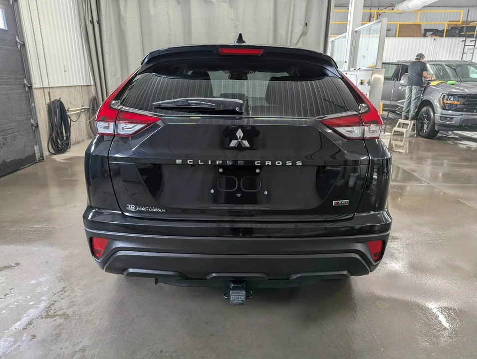 2023 Mitsubishi Eclipse Cross - Image 5 of 20