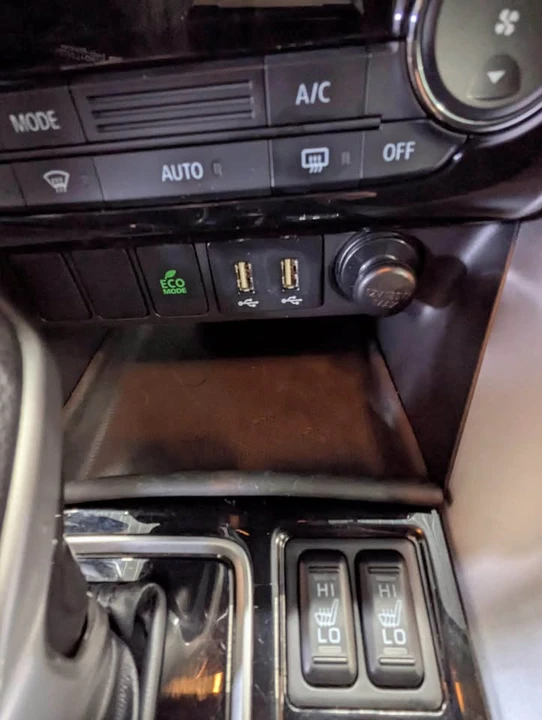 2023 Mitsubishi Eclipse Cross - Image 17 of 20