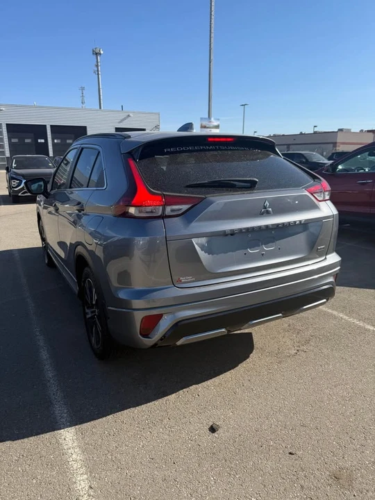 2023 Mitsubishi Eclipse Cross - Image 2 of 11