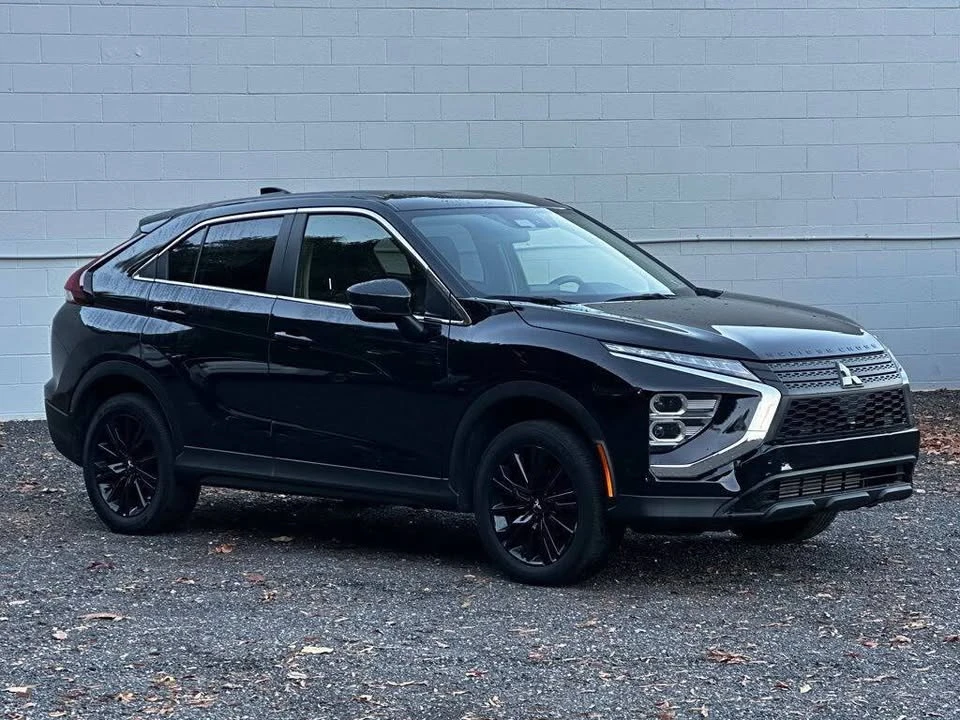 2023 Mitsubishi Eclipse Cross - Image 8 of 15