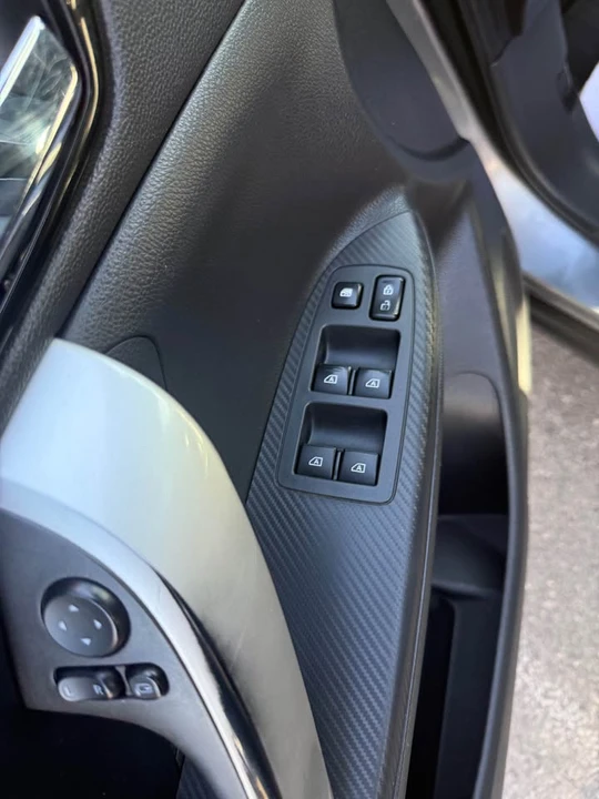 2023 Mitsubishi Eclipse Cross - Image 6 of 11