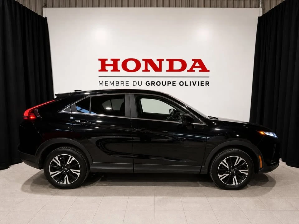 2023 Mitsubishi Eclipse Cross - Image 2 of 20