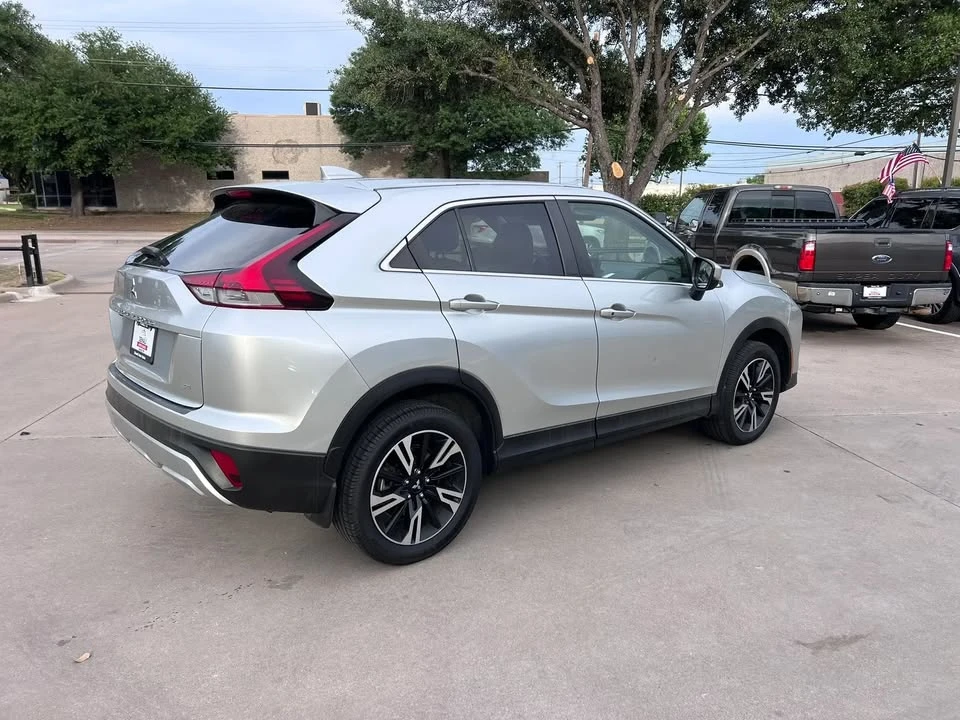2023 Mitsubishi Eclipse Cross - Image 5 of 8