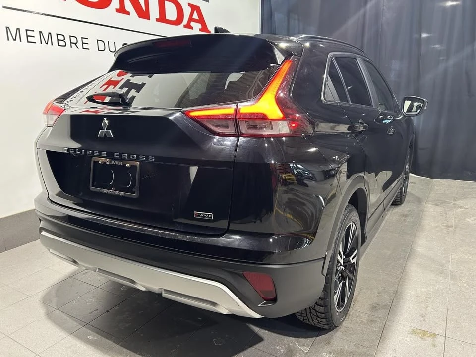 2023 Mitsubishi Eclipse Cross - Image 4 of 20