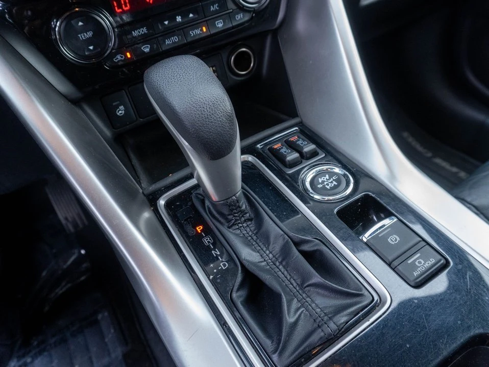 2023 Mitsubishi Eclipse Cross - Image 8 of 20