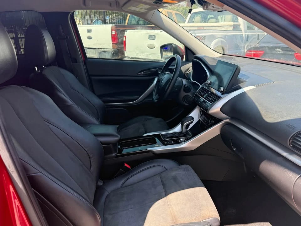 2023 Mitsubishi Eclipse Cross - Image 7 of 17