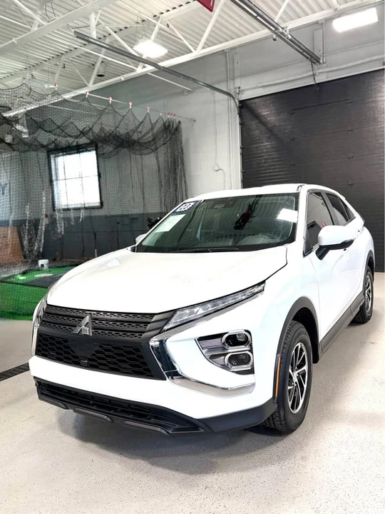 2023 Mitsubishi Eclipse Cross - Image 3 of 6