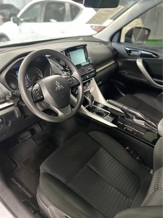 2023 Mitsubishi Eclipse Cross - Image 3 of 5
