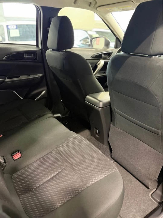 2023 Mitsubishi Eclipse Cross - Image 5 of 6