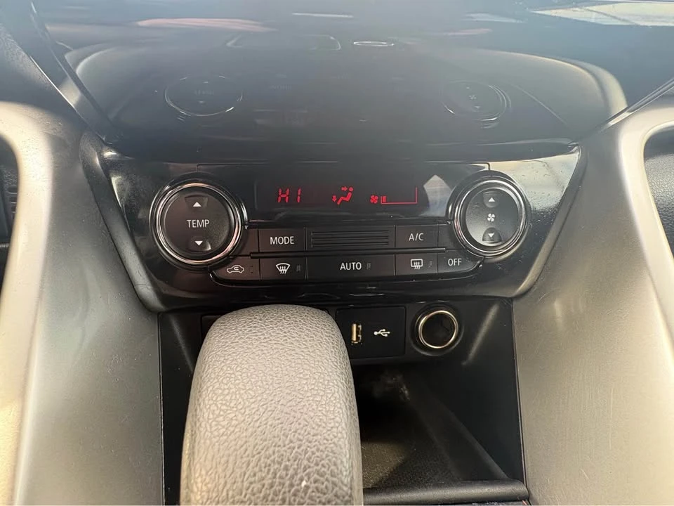 2023 Mitsubishi Eclipse Cross - Image 13 of 15
