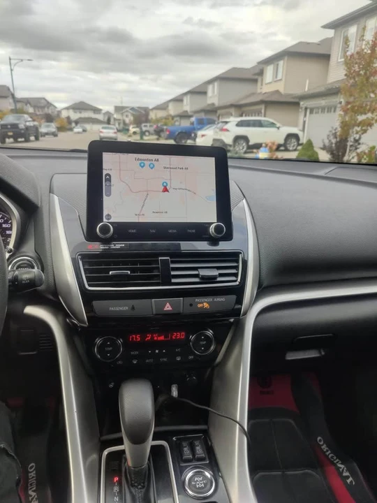 2023 Mitsubishi Eclipse Cross - Image 2 of 19