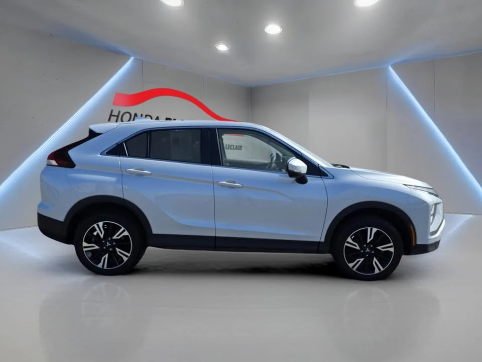 2023 Mitsubishi Eclipse Cross - Image 7 of 10