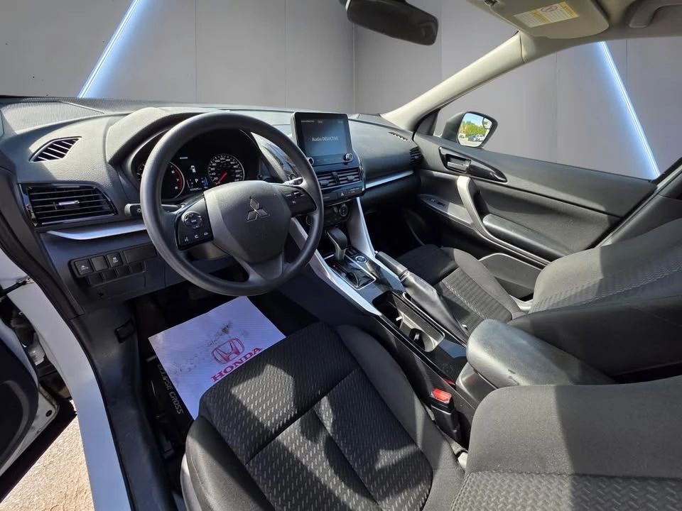2023 Mitsubishi Eclipse Cross - Image 9 of 10
