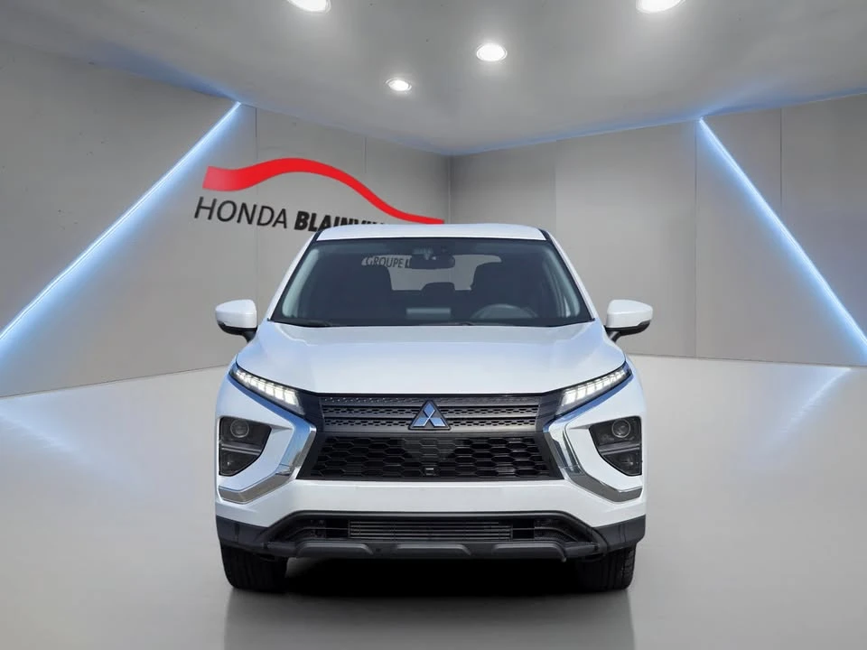 2023 Mitsubishi Eclipse Cross - Image 2 of 10
