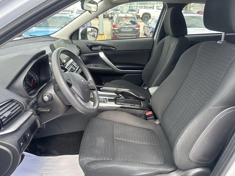2023 Mitsubishi Eclipse Cross - Image 3 of 20