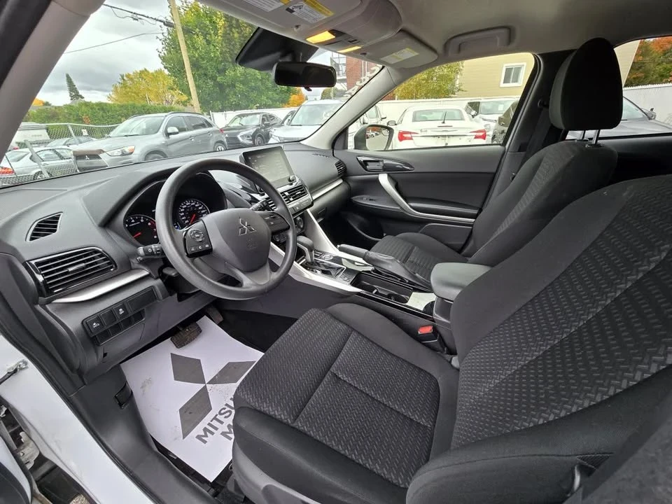 2023 Mitsubishi Eclipse Cross - Image 12 of 20