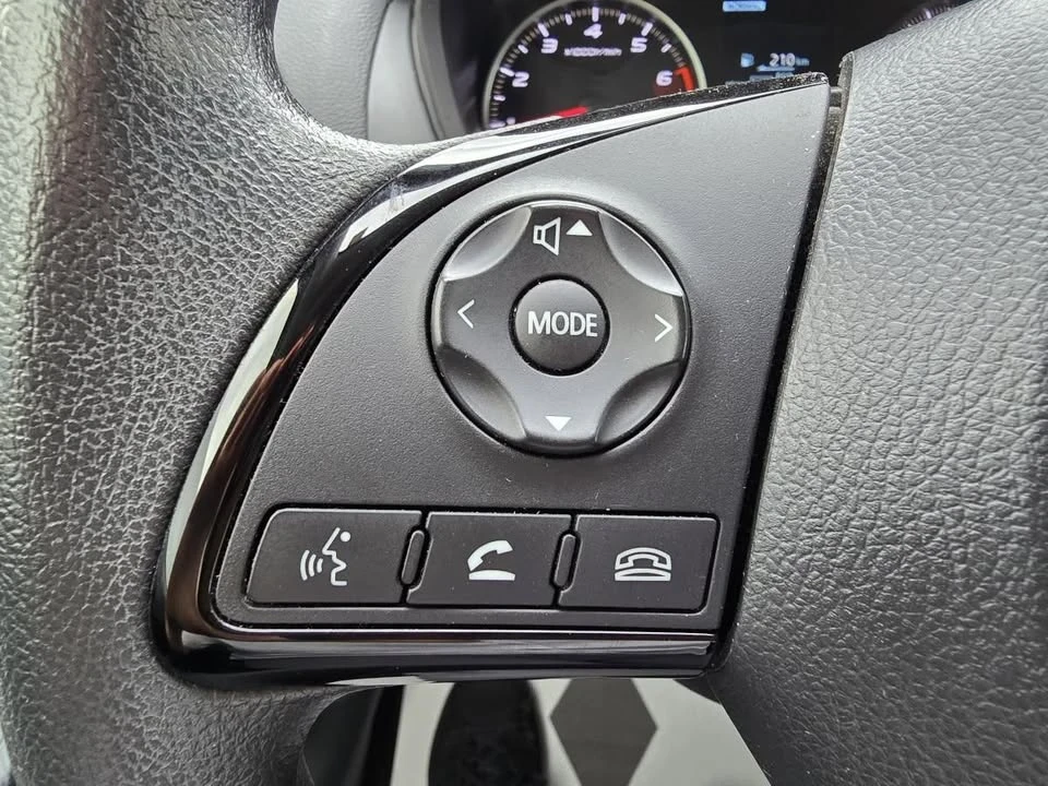 2023 Mitsubishi Eclipse Cross - Image 15 of 20