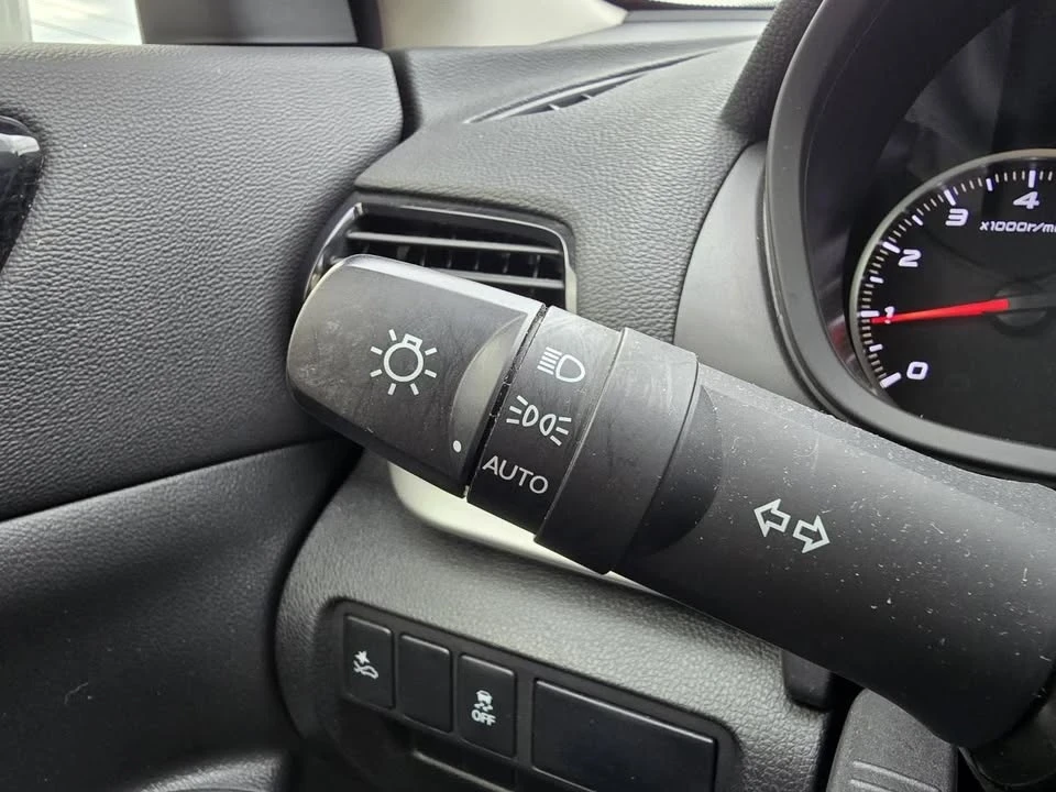 2023 Mitsubishi Eclipse Cross - Image 14 of 20