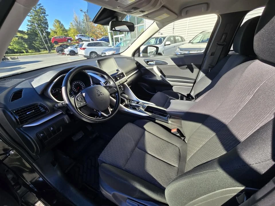 2023 Mitsubishi Eclipse Cross - Image 12 of 20
