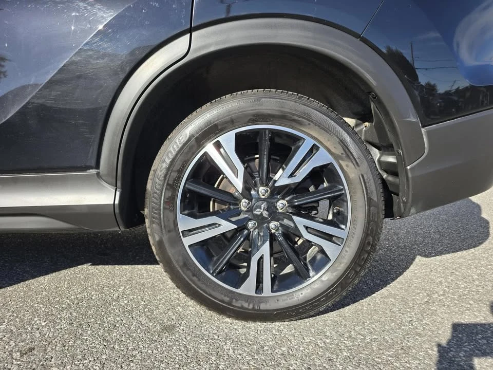 2023 Mitsubishi Eclipse Cross - Image 8 of 20