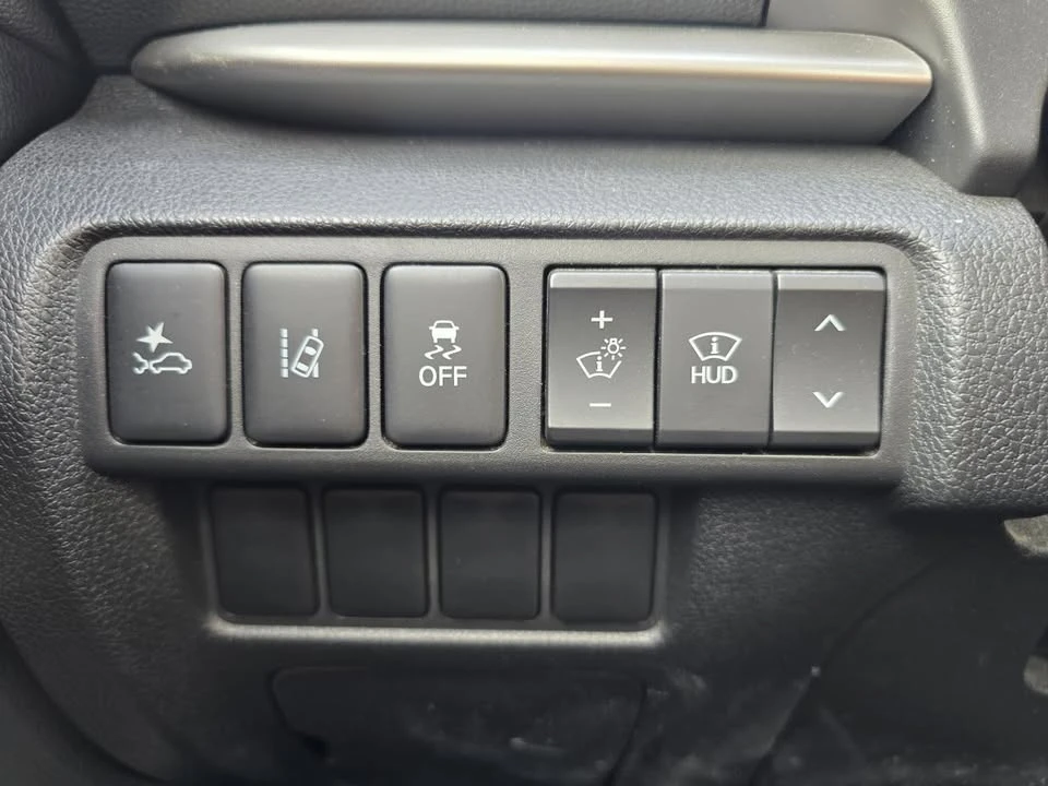 2023 Mitsubishi Eclipse Cross - Image 16 of 20