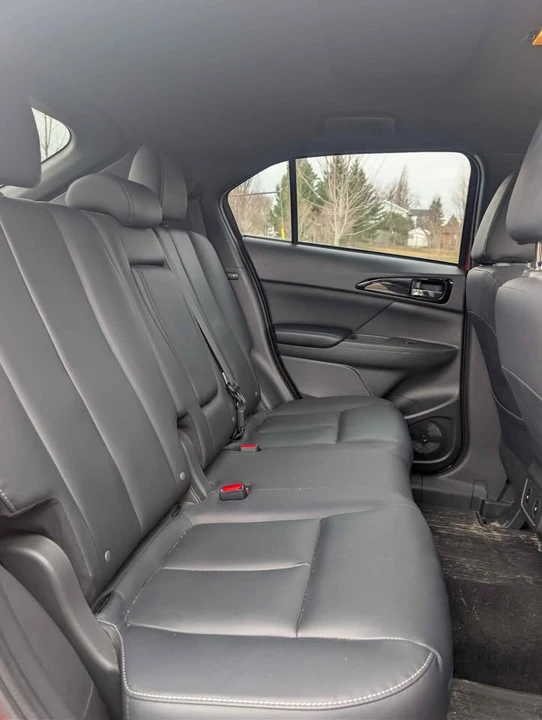 2023 Mitsubishi Eclipse Cross - Image 17 of 20