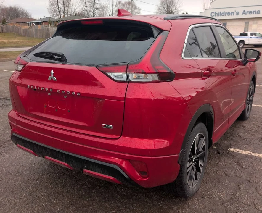 2023 Mitsubishi Eclipse Cross - Image 7 of 20