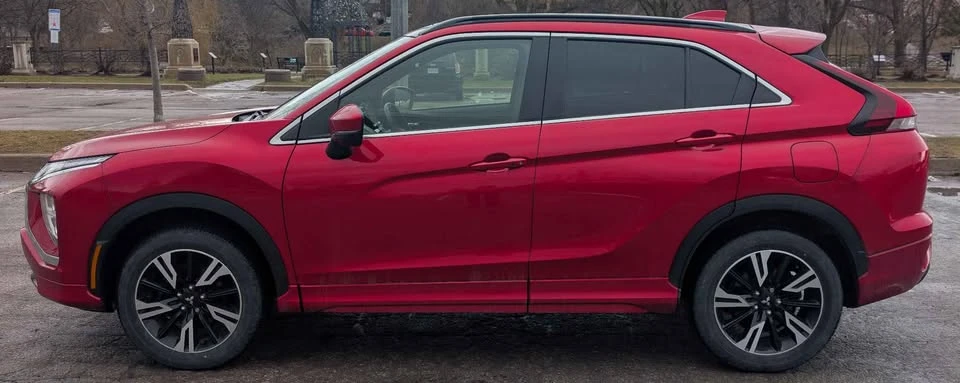 2023 Mitsubishi Eclipse Cross - Image 4 of 20