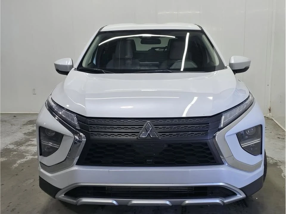 2023 Mitsubishi Eclipse Cross - Image 2 of 9