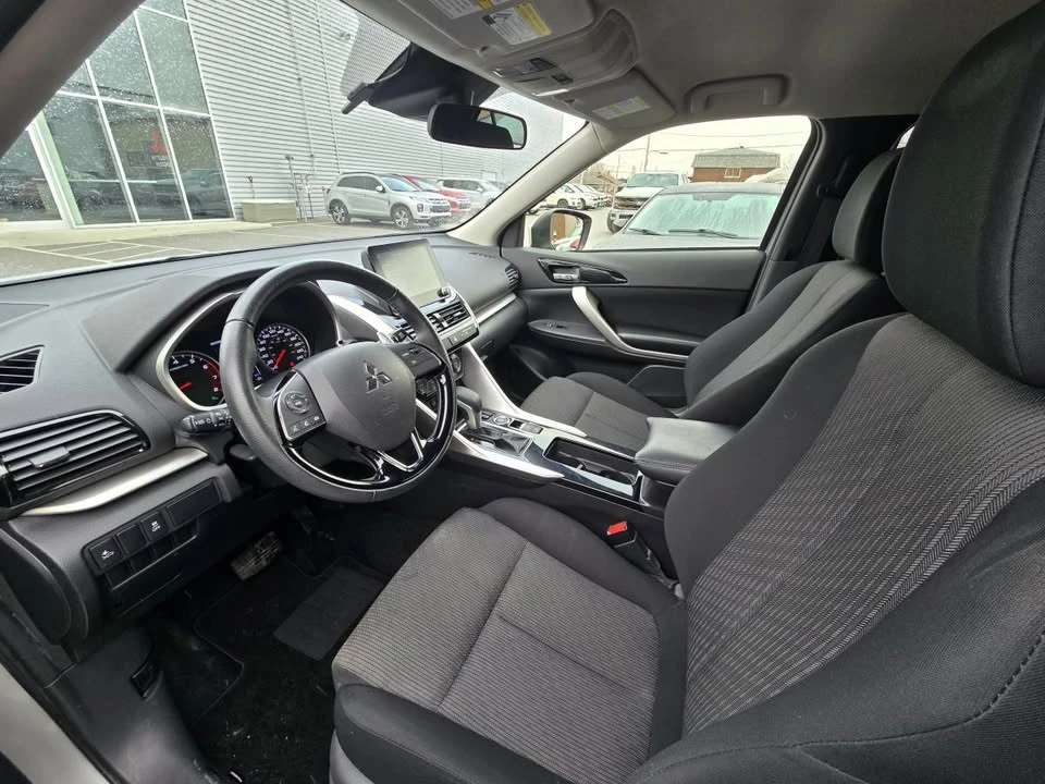 2023 Mitsubishi Eclipse Cross - Image 12 of 20