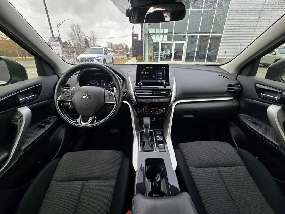 2023 Mitsubishi Eclipse Cross - Image 11 of 20