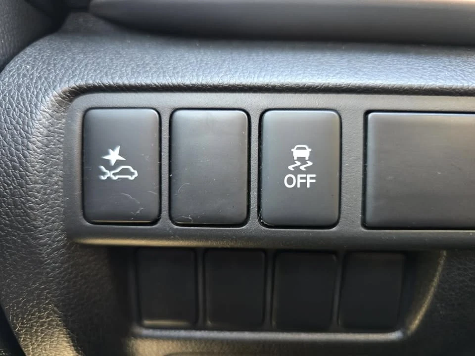 2023 Mitsubishi Eclipse Cross - Image 12 of 20