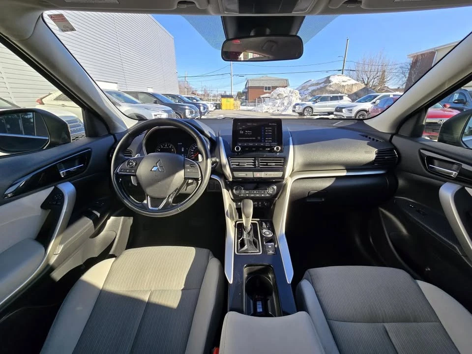 2023 Mitsubishi Eclipse Cross - Image 10 of 20
