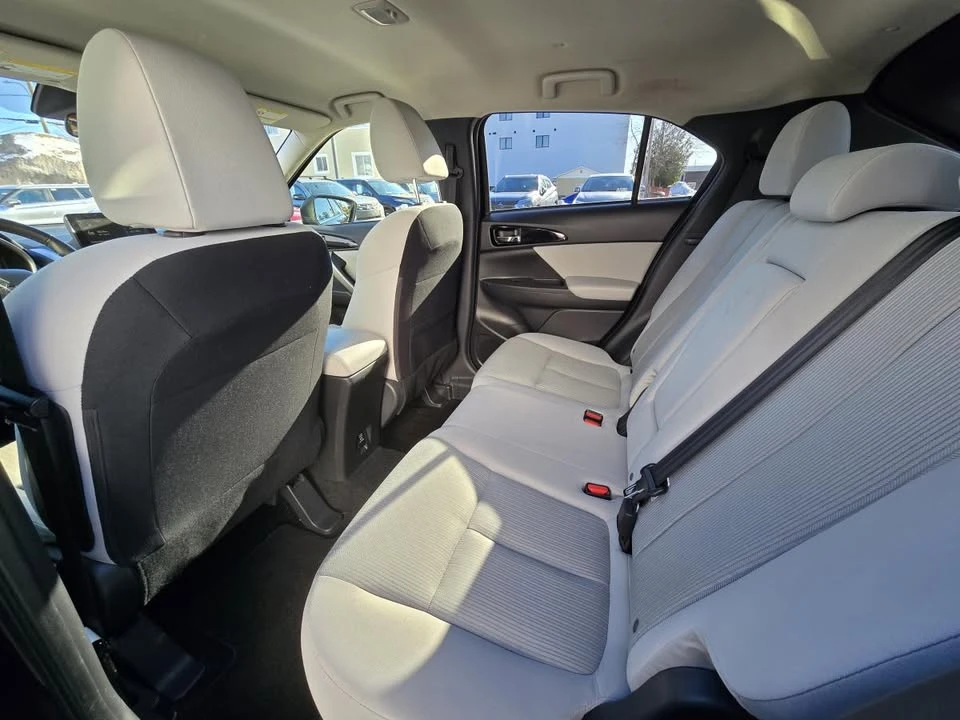 2023 Mitsubishi Eclipse Cross - Image 9 of 20