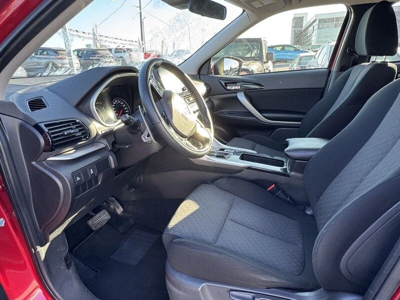 2023 Mitsubishi Eclipse Cross - Image 5 of 20