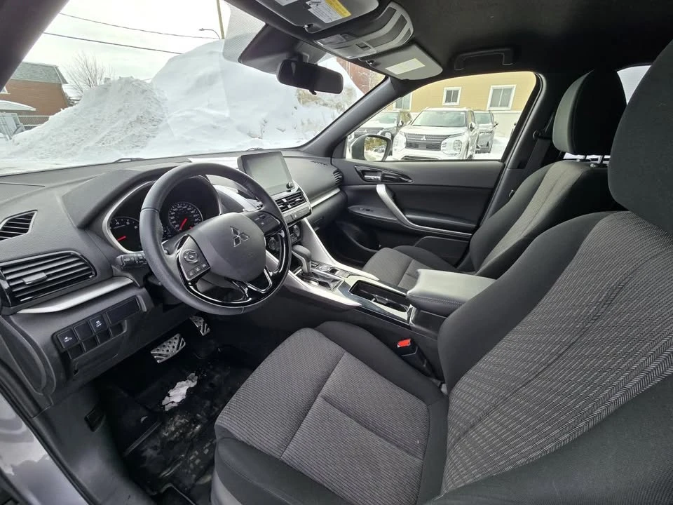 2023 Mitsubishi Eclipse Cross - Image 11 of 20