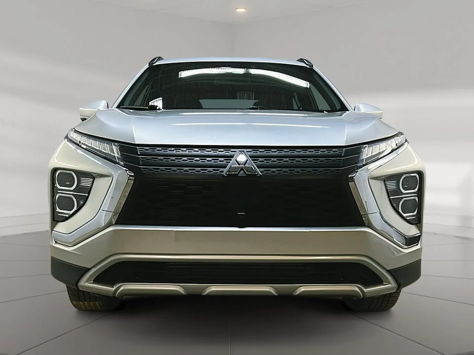 2023 Mitsubishi Eclipse Cross - Image 2 of 20